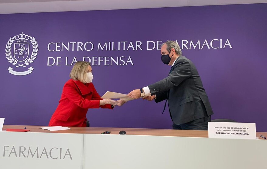 Firma convenio Defensa